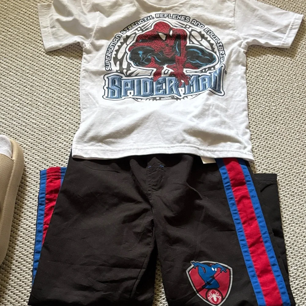 Outfit Spider-Man boys new size 6 pants polyester & cotton t-shirt
